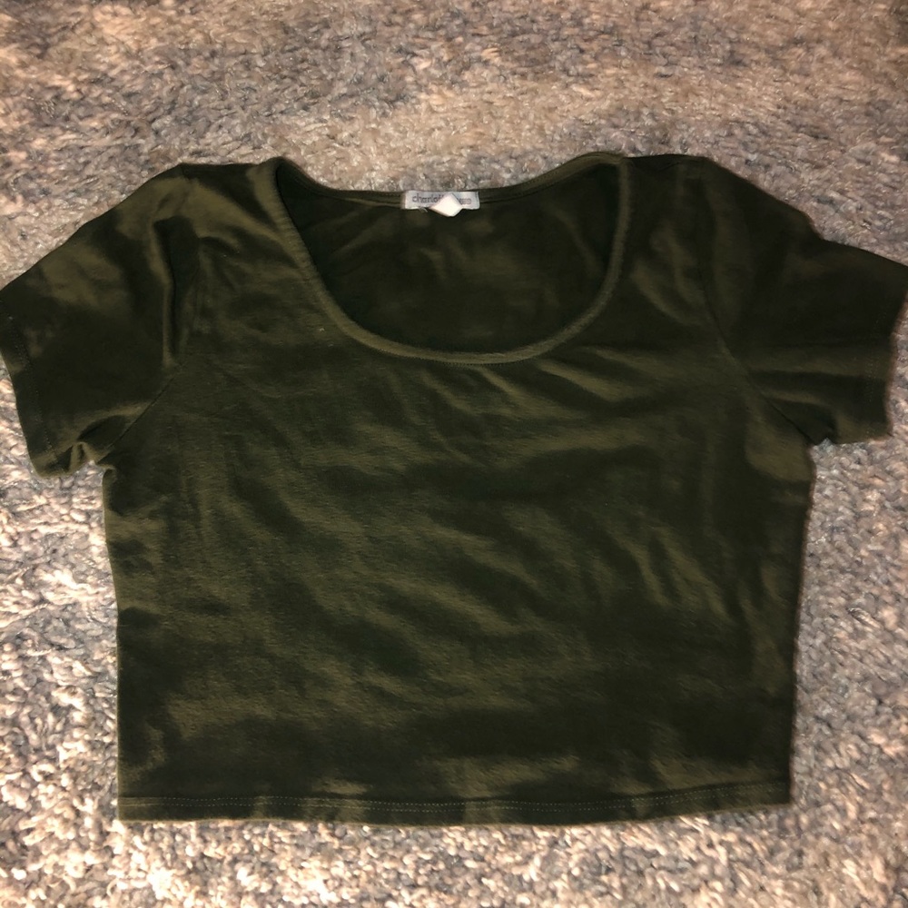 5/$25 FINAL SALE 💵 Green crop top!!💚